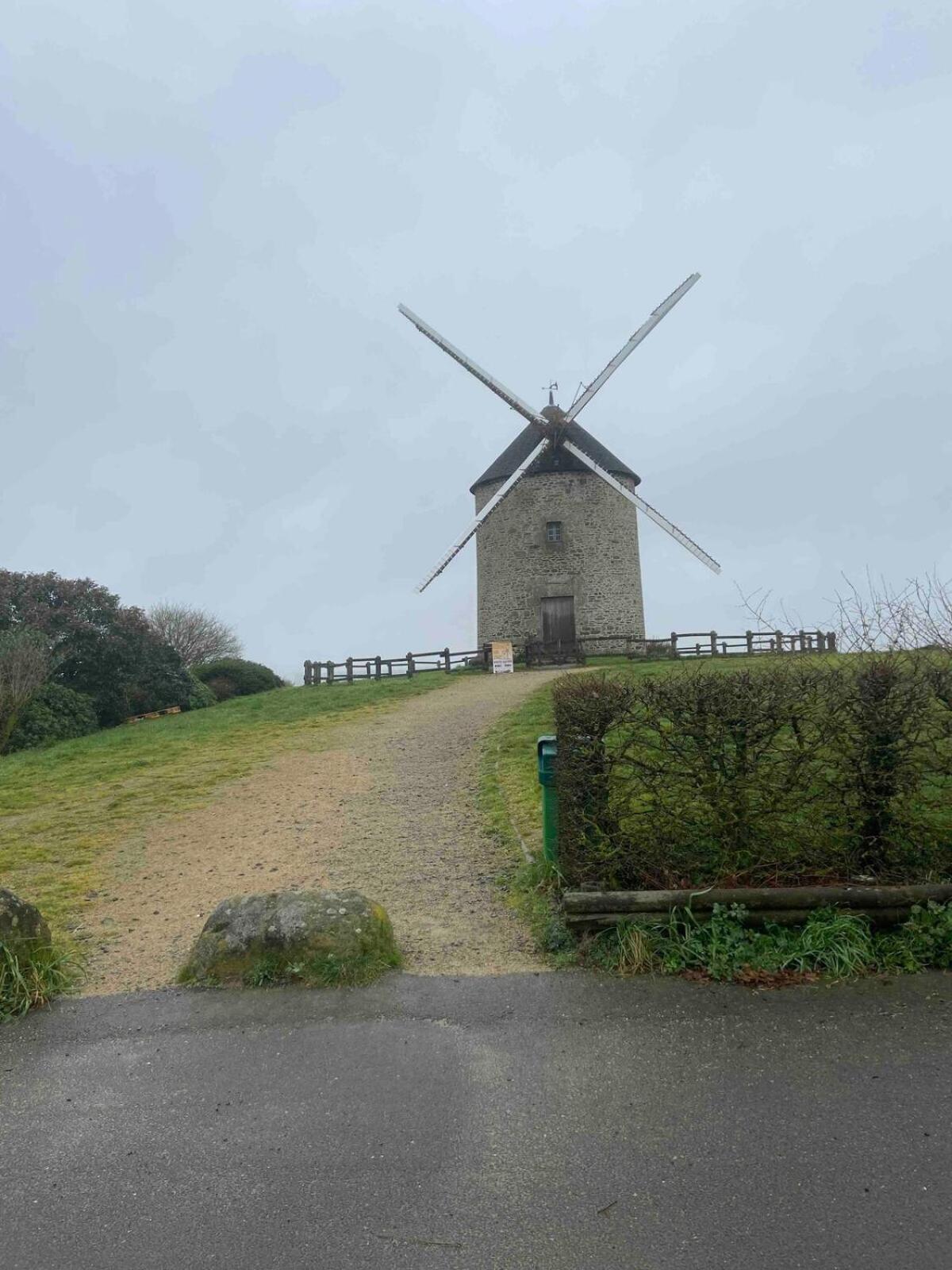 Gites Le Mont Desclos Saint Michel Beauvoir  Room photo