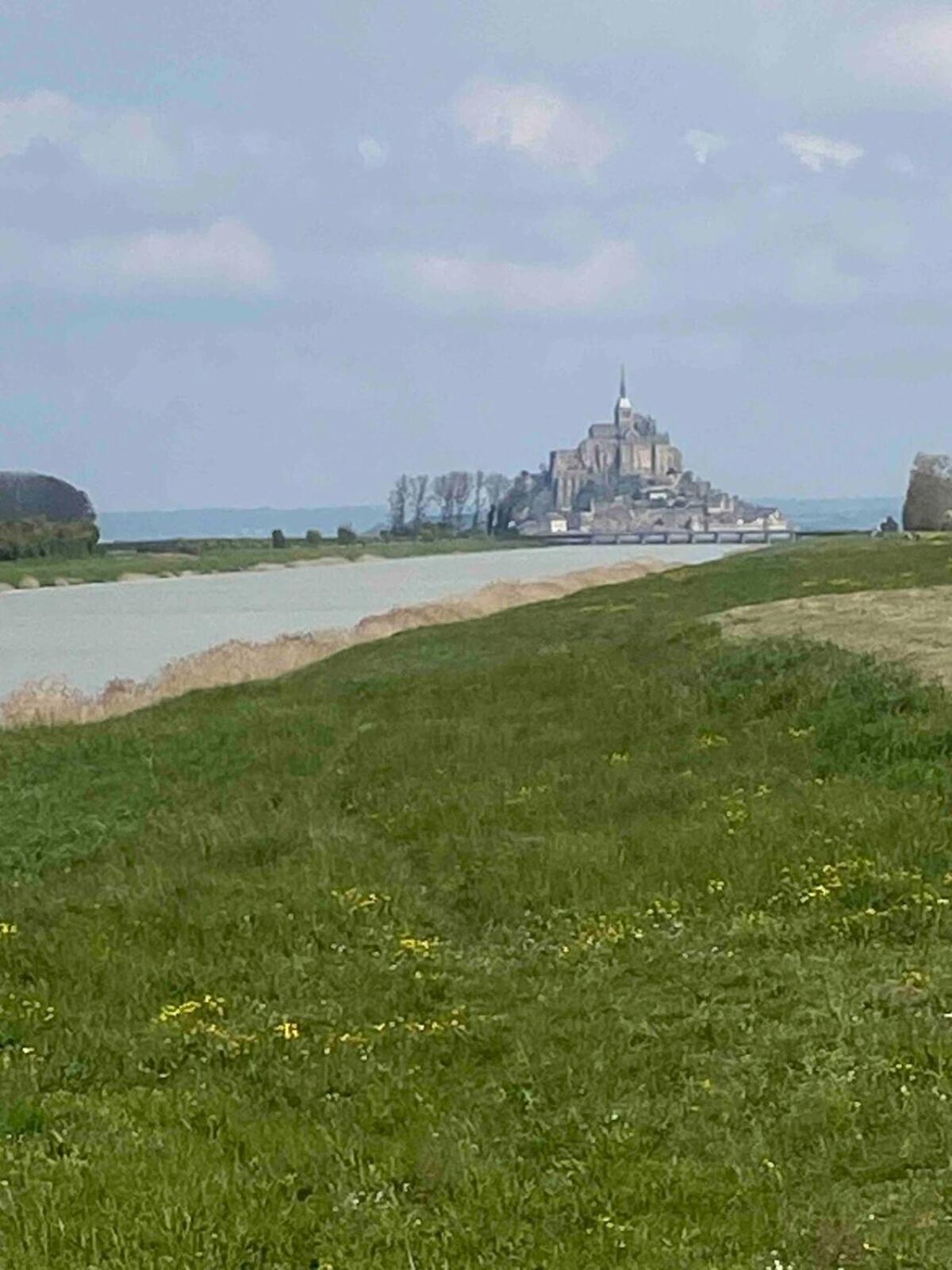 Gites Le Mont Desclos Saint Michel Beauvoir  Room photo